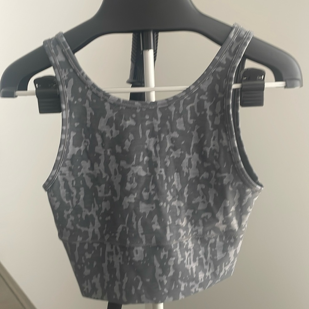Lululemon Power Pivot Tank Size 8